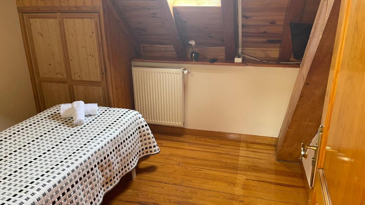 Hostal Ezkaurre Isaba Eksteriør billede