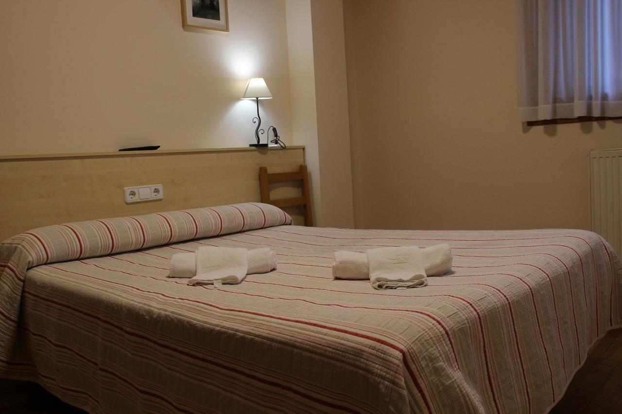 Hostal Ezkaurre Isaba Eksteriør billede