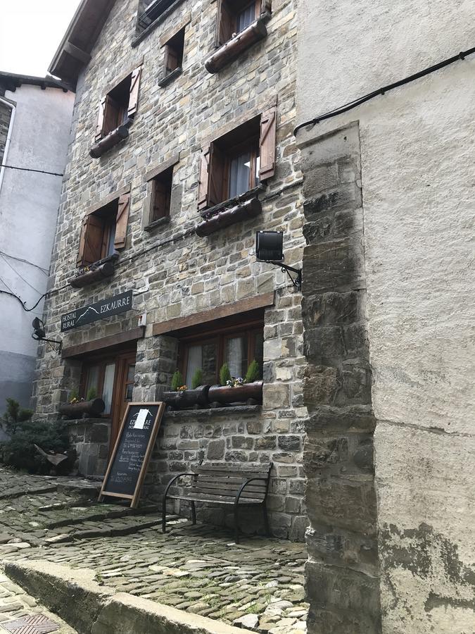 Hostal Ezkaurre Isaba Eksteriør billede